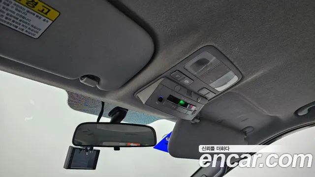 Hyundai Staria 2018 thumb 9