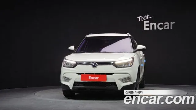 KGM Tivoli 2015 thumb 9