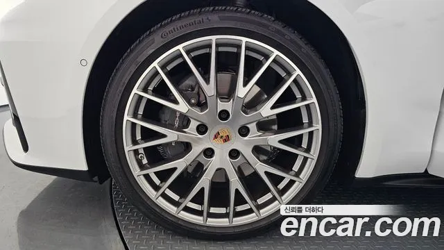 Porsche Panamera 2024 thumb 6