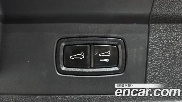 Porsche Panamera 2024 thumb 2