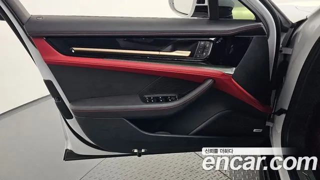 Porsche Panamera 2024 thumb 9