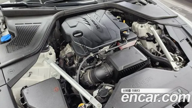 Genesis G80 2022 thumb 10