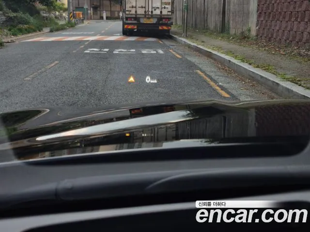 Genesis G70 2022 thumb 12
