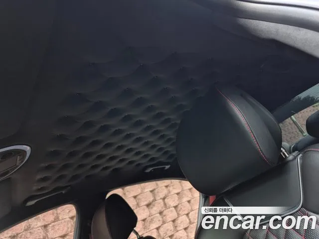 Genesis G70 2022 thumb 2