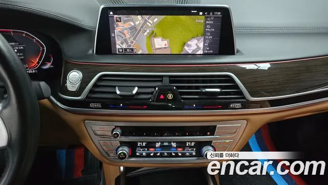 BMW 7 серии 2020 thumb 2