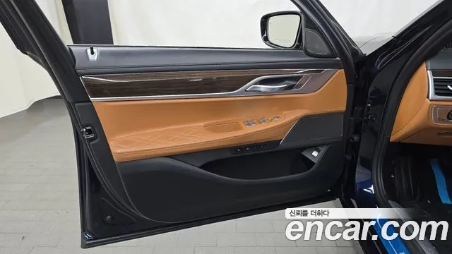 BMW 7 серии 2020 thumb 10