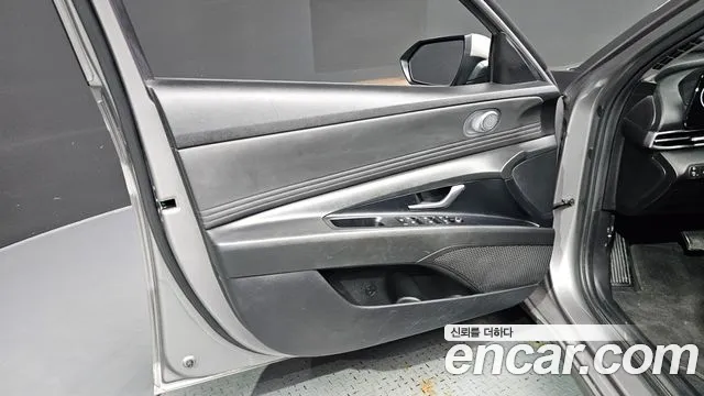 Hyundai Elantra 2021 thumb 10