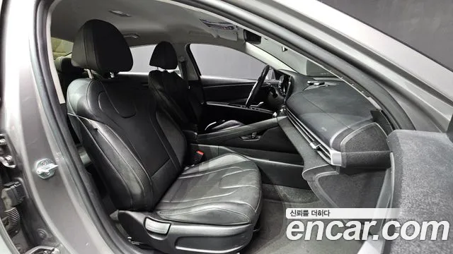 Hyundai Elantra 2021 thumb 3