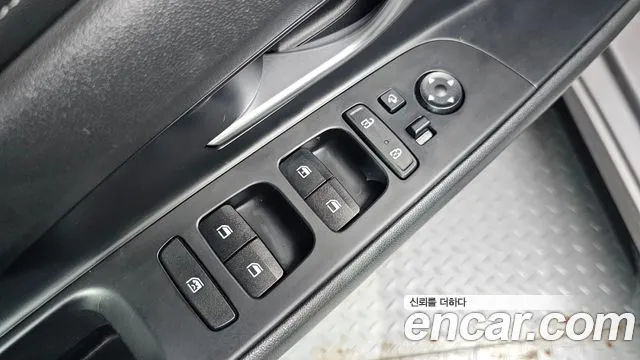 Hyundai Elantra 2021 thumb 7