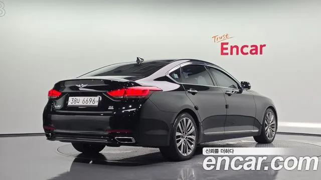Genesis G80 2017 thumb 8