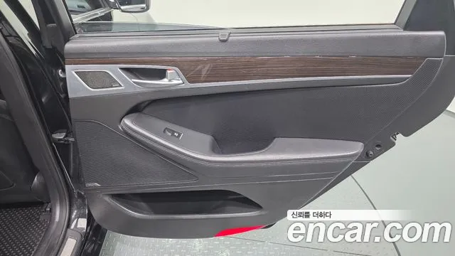 Genesis G80 2017 thumb 10