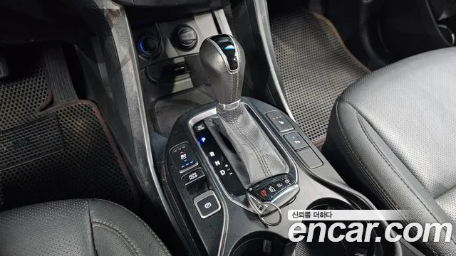 Hyundai Санта Фе 2013 thumb 7