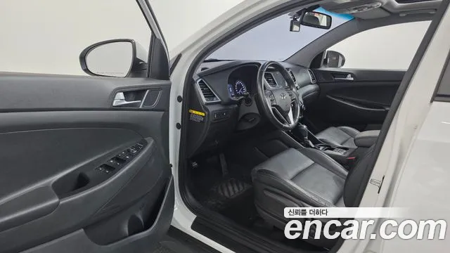Hyundai Tucson 2017 thumb 8
