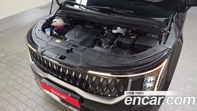 Kia Carnival 2024 thumb 2