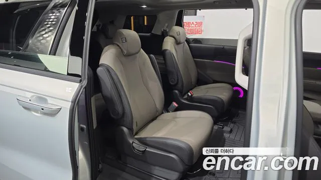 Kia Carnival 2025 thumb 12