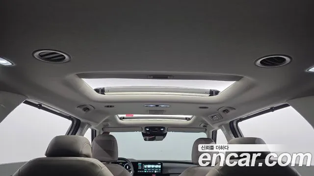 Kia Carnival 2025 thumb 3