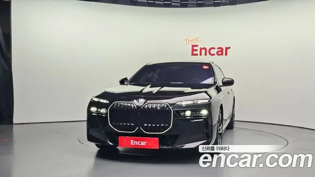 BMW 7 серии 2025 thumb 11