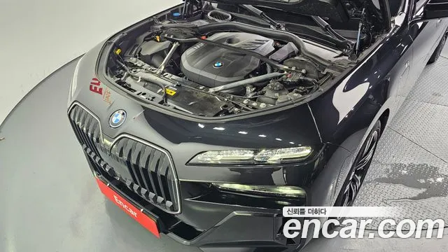BMW 7 серии 2025 thumb 2