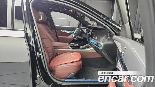BMW 7 серии 2025 thumb 5