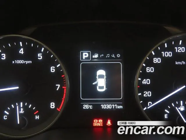 Hyundai Avante 2017 thumb 10