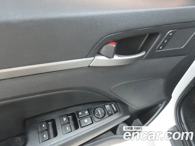 Hyundai Avante 2017 thumb 3
