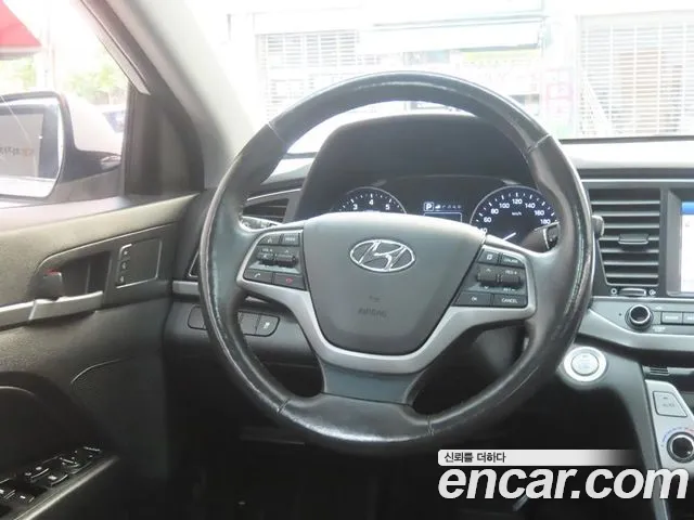 Hyundai Avante 2017 thumb 7