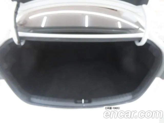 Hyundai Avante 2017 thumb 6