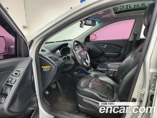 Hyundai Tucson 2011 thumb 9