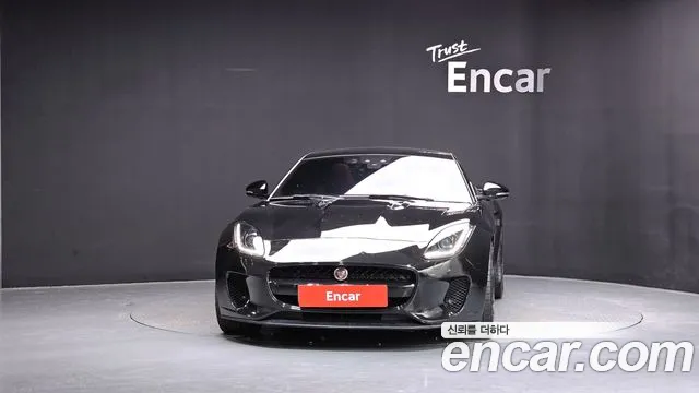 Jaguar F-Type 2019 thumb 9