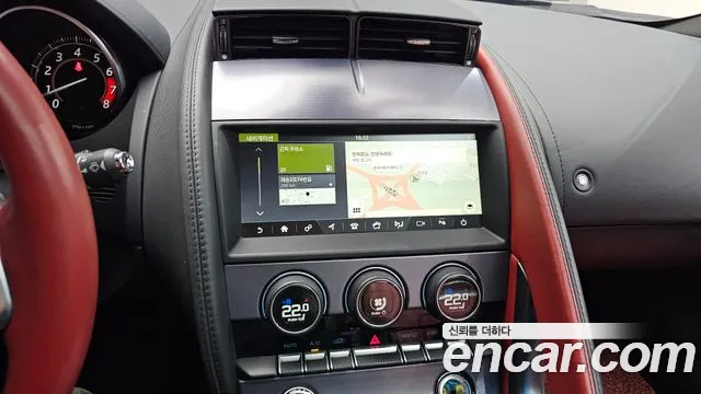 Jaguar F-Type 2019 thumb 12