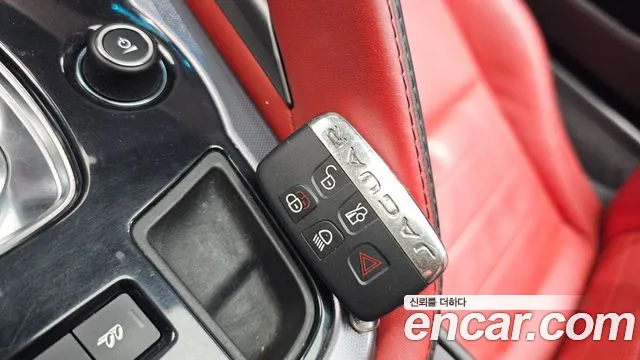 Jaguar F-Type 2019 thumb 7