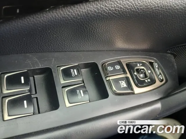 Hyundai Grandeur 2013 thumb 11