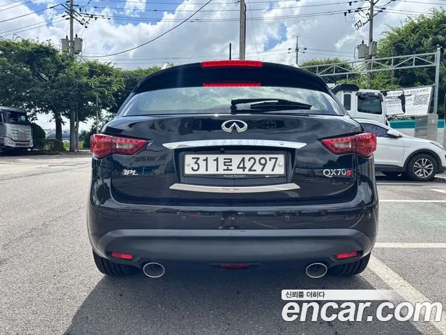 Infiniti QX70 2014 thumb 10