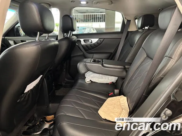 Infiniti QX70 2014 thumb 3
