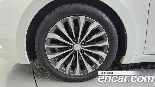 Hyundai Grandeur 2013 thumb 4