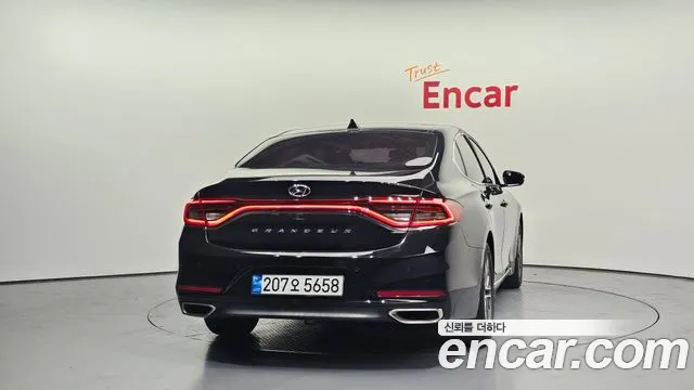 Hyundai Grandeur 2017 thumb 5