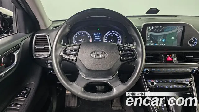 Hyundai Grandeur 2017 thumb 8