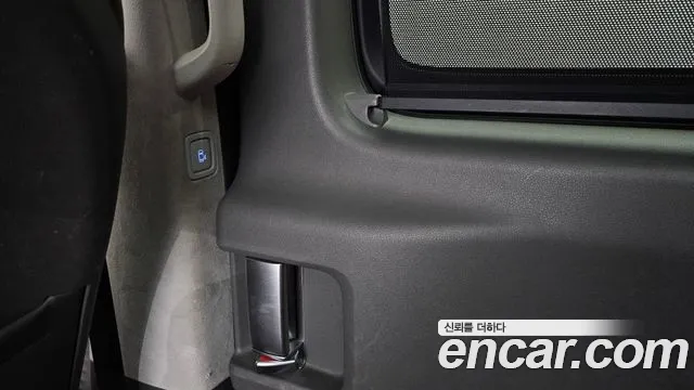 Hyundai Staria 2021 thumb 11