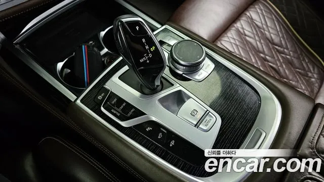 BMW 7 серии 2019 thumb 10