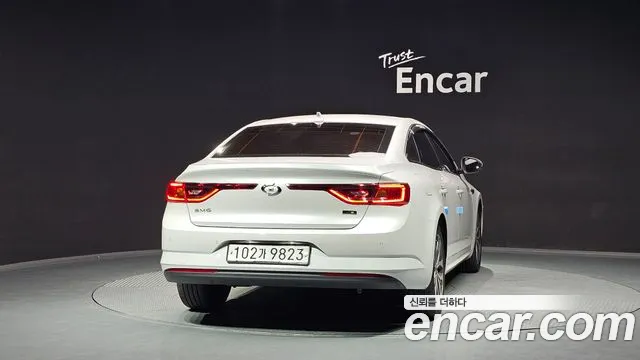 Renault SM6 2017 thumb 10