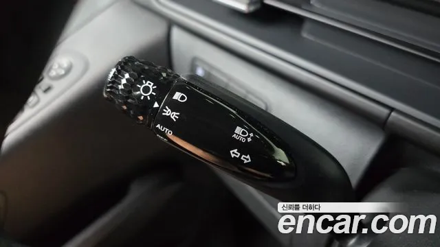Hyundai Staria 2023 thumb 11