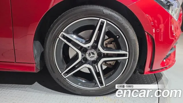 Mercedes-Benz A-Класс 2021 thumb 4