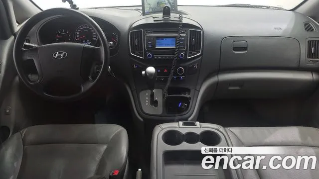 Hyundai Staria 2015 thumb 5