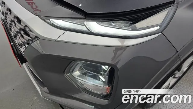 Hyundai Santa Fe 2019 thumb 2