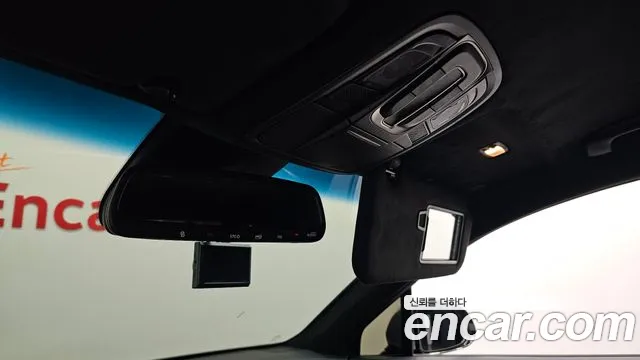 Hyundai Santa Fe 2019 thumb 9