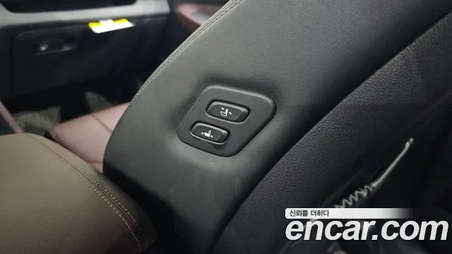 Hyundai Santa Fe 2019 thumb 8