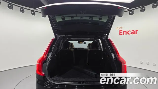Volvo XC90 2016 thumb 11