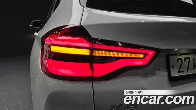 BMW X3 2019 thumb 3
