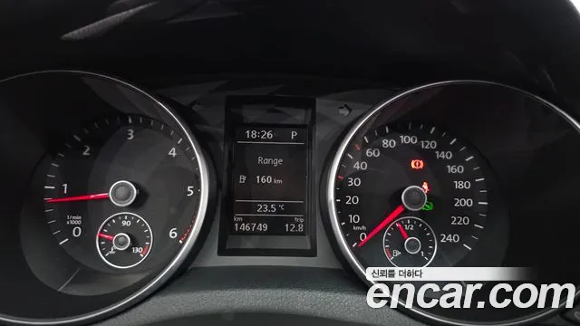 Volkswagen Golf 2010 thumb 2