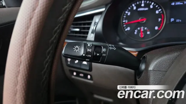 Kia K7 2016 thumb 11